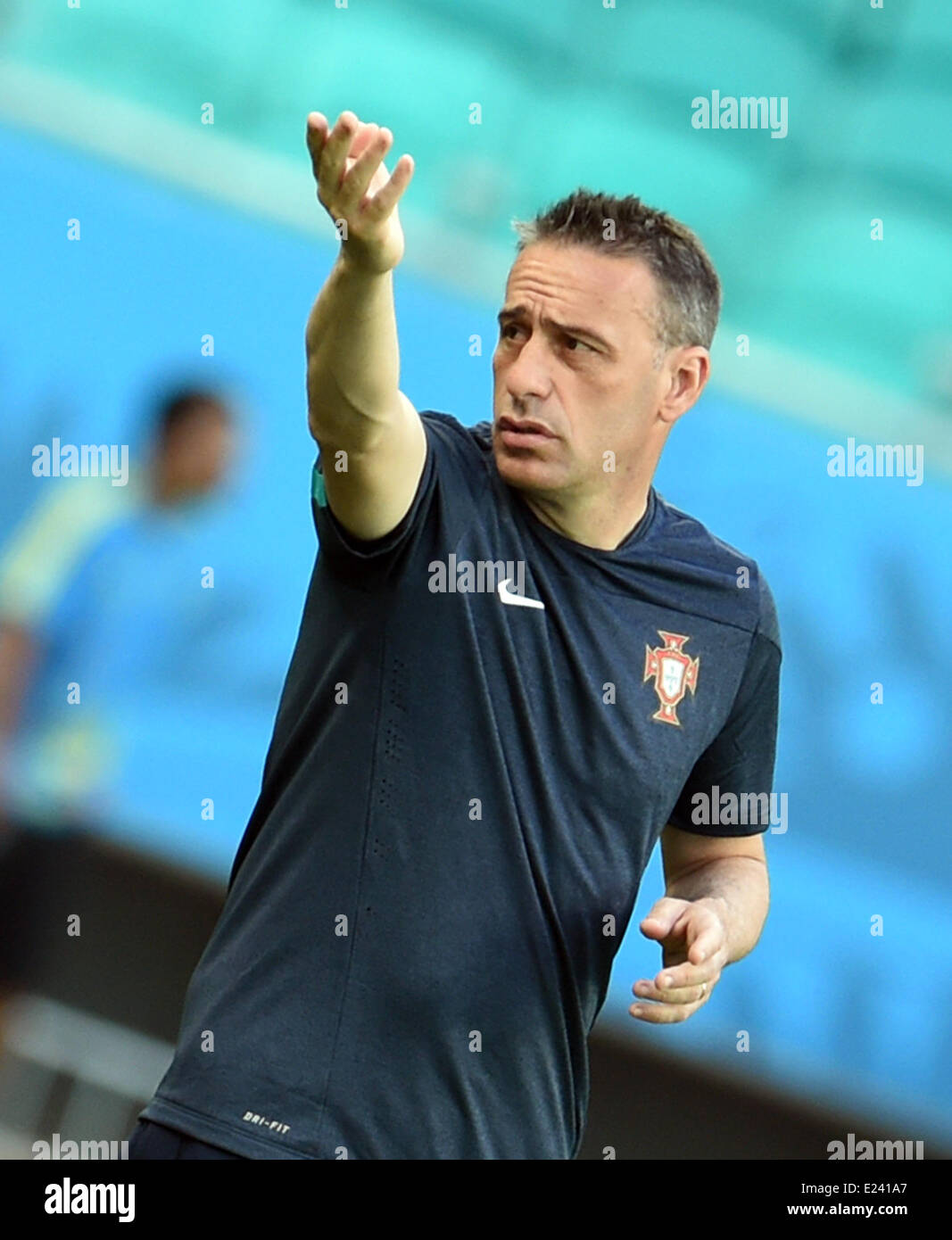 Salvador da Bahia, Brazil. 15th June, 2014. Head coach Paulo Bento gestures during a training session of the Portugal's national soccer team at the Arena Fonte Nova Stadium in Salvador da Bahia, Brazil, 15 June 2014. Germany will face Portugal in their group G preliminary round match at the FIFA World Cup 2014 on 16 June 2014 in Salvador da Bahia. Photo: Andreas Gebertt/dpaile alert services, downloads t/Alamy Live News Stock Photo