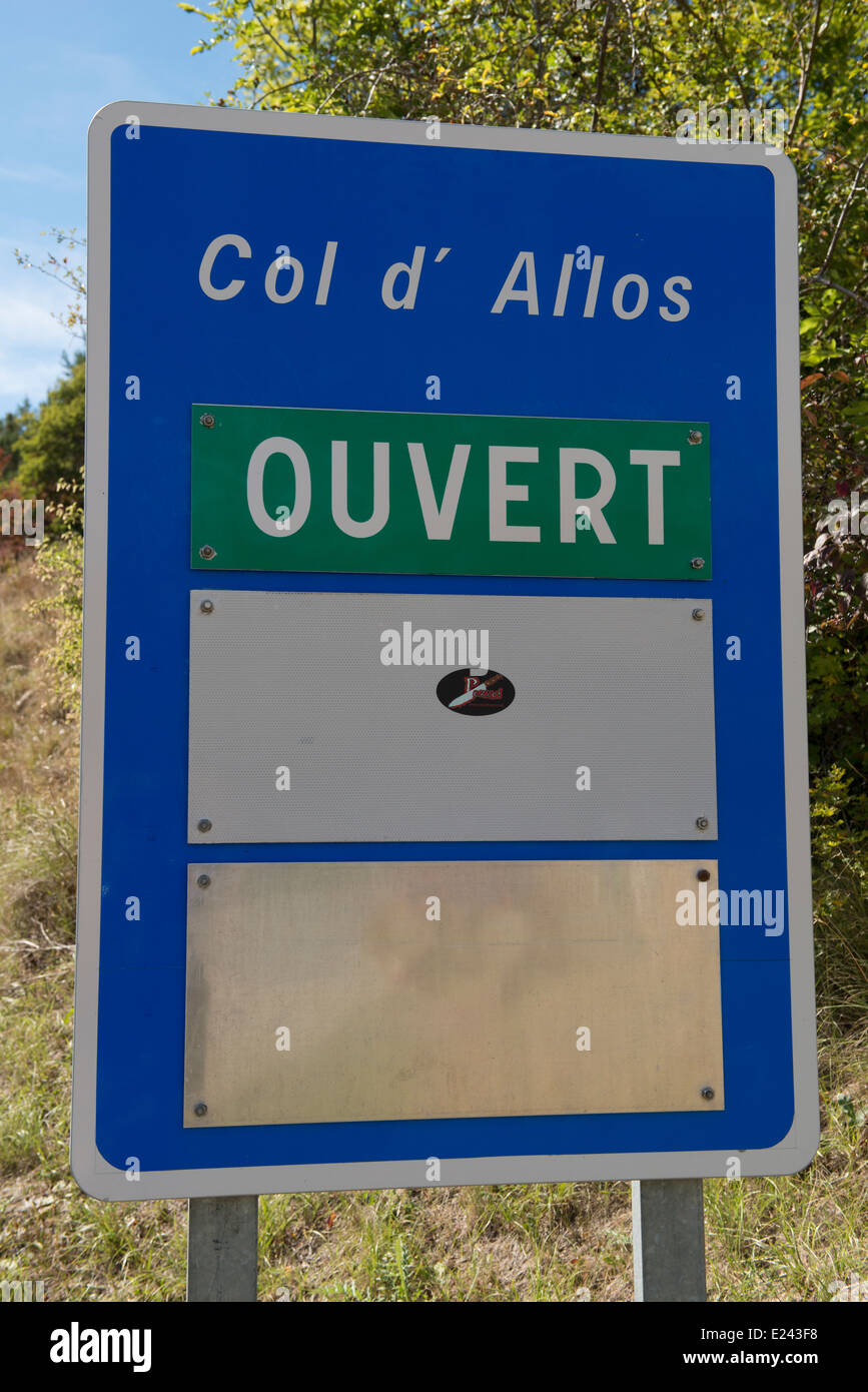 Road open sign on the Col d'Allos in the Alpes de Haute Provence (04) departement of France. Stock Photo