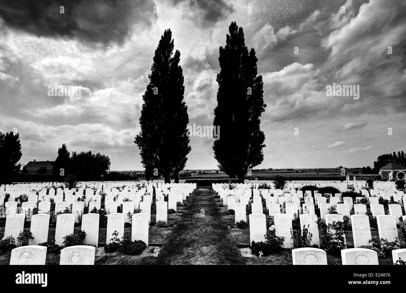 Massed WW1 graves at Tyne Cot Cemetery near Ypres in Belgium Stock Photo