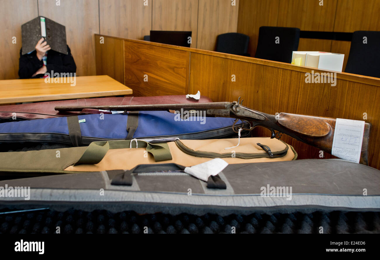 Hildesheim, Germany. 16th June, 2014. Defendant Heinz-Josef F. sits in the court room of the District Court in Hildesheim, Germany, 16 June 2014. The man is accused of having stolen weapons and ammunition in his function as armourer of the Central Police Headquarters Hanover in Hildesheim. Photo: JULIAN STRATENSCHULTE/dpa/Alamy Live News Stock Photo
