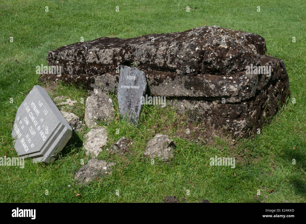 Memorials beside a bunker at Hill 60 battlefield, Ypres Salient Stock Photo