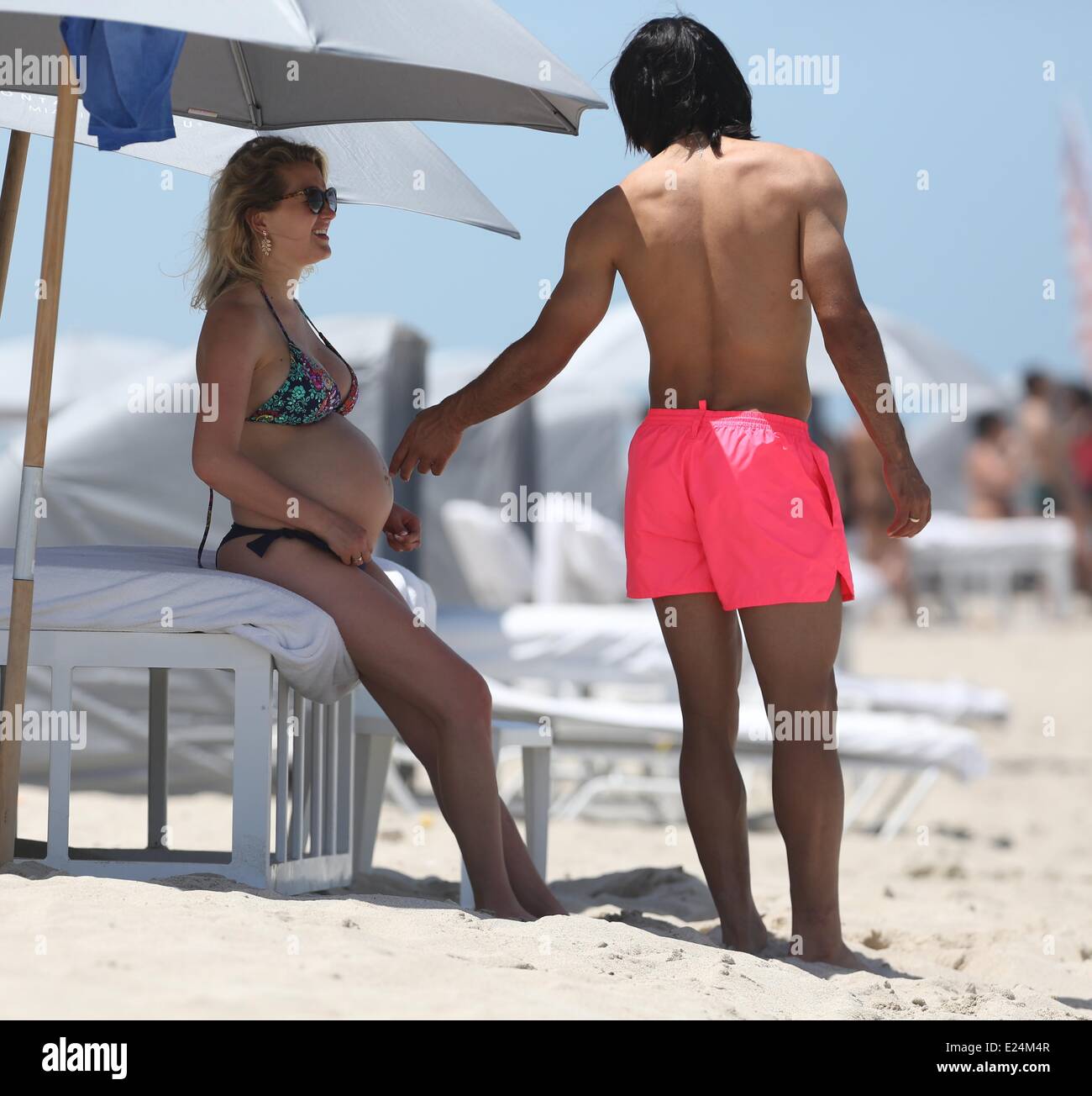 Soccer star Radamel Falcao Garc'a and pregnant wife Lorelei Taron enjoying  the day on Miami beach. Where: Miami, Florida, United States When: 18 Jun  2013 Stock Photo - Alamy