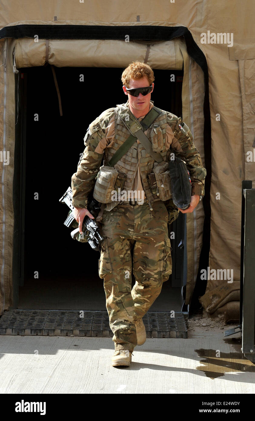 Previously unissued picture dated 03/11/2012 of Prince Harry or just plain Captain Wales as he is known in the British Army, at the British controlled flight-line in Camp Bastion southern Afghanistan, where he is serving as an Apache Helicopter Pilot/Gunner with 662 Sqd Army Air Corps, from September 2012 for four months until January 2013.  photograph  Featuring: Prince Harry Where: Helmand, Afghanistan When: 31 Oct 2012 Stock Photo