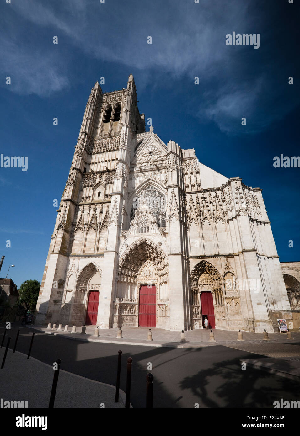 Auxerre Cathedral St Etienne Stock Photo Alamy auxerre-cathedral-st-etienne-stock-photo-alamy