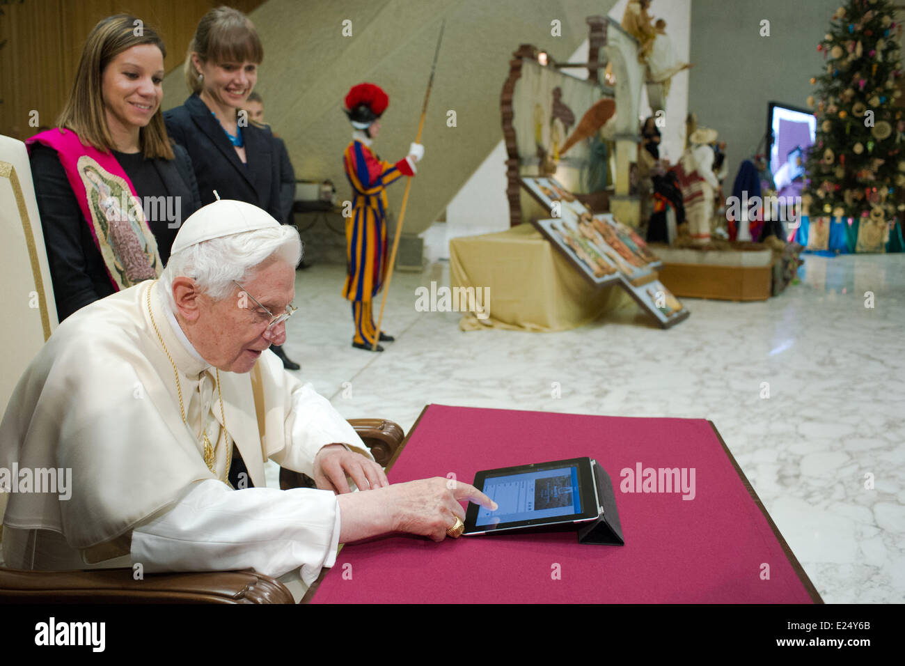 Pope Benedict sends first personal tweet at the end of his general audience at the Vatican. He posted: 'Dear friends, I am pleased to get in touch with you through Twitter. Thank you for your generous response. I bless all of you from my heart.'  Featuring: Pope Benedict XVI Where: Vatican City, Rome, Italy When: 13 Dec 2012 Stock Photo