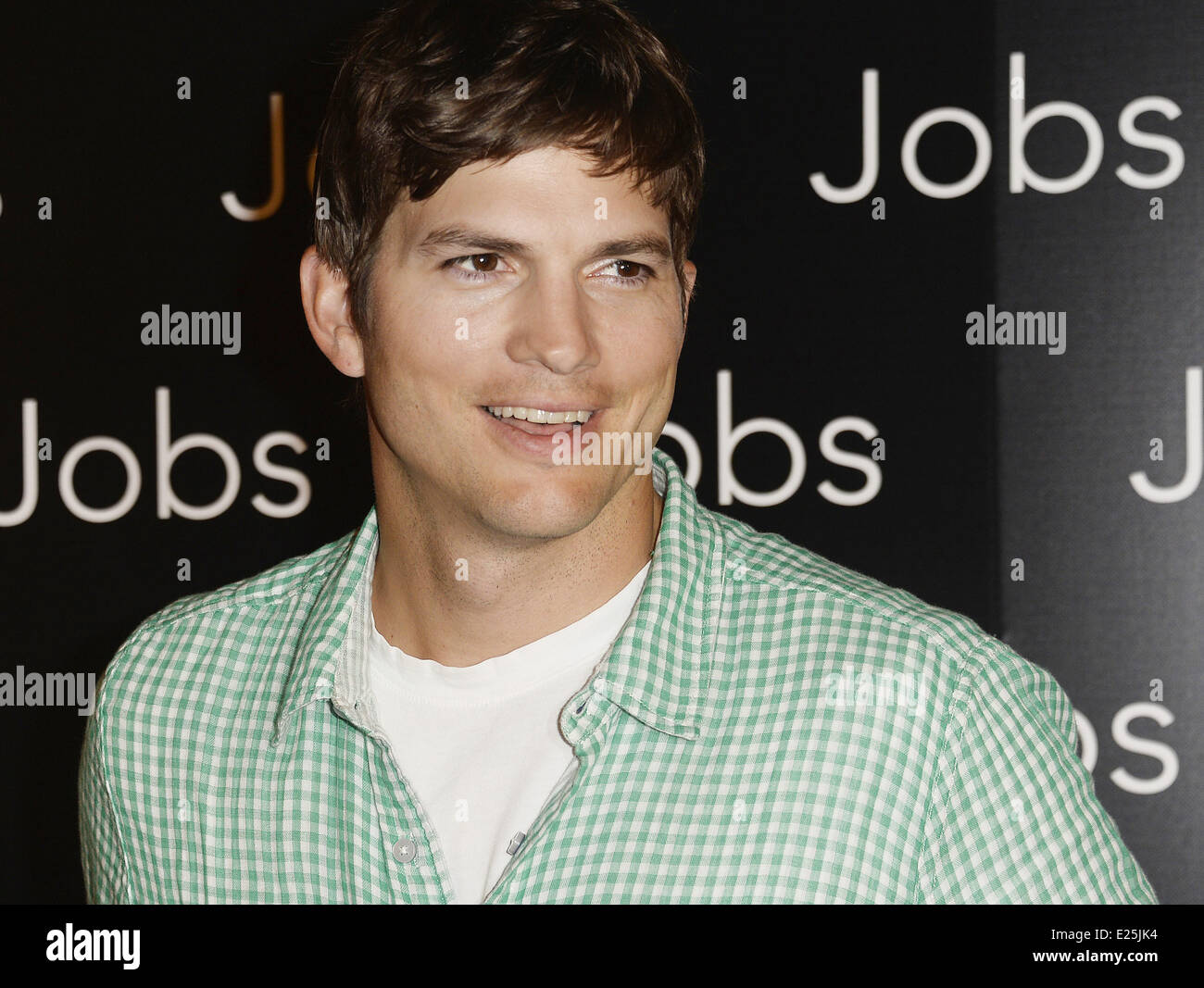 Photocall for 'Jobs' at Hotel Park Hyatt Paris Vendome  Featuring: Ashton Kutcher Where: Paris, France When: 01 Jul 2013 Stock Photo