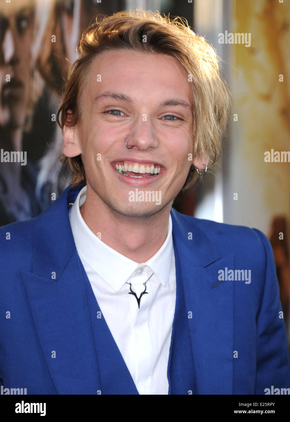 Jamie campbell the mortal instruments hi-res stock photography and ...