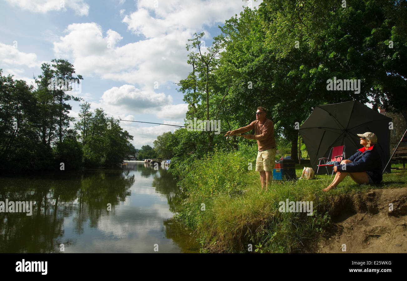 Saltford near Bath, UK. 16th June, 2014. David Crispin & Bridget