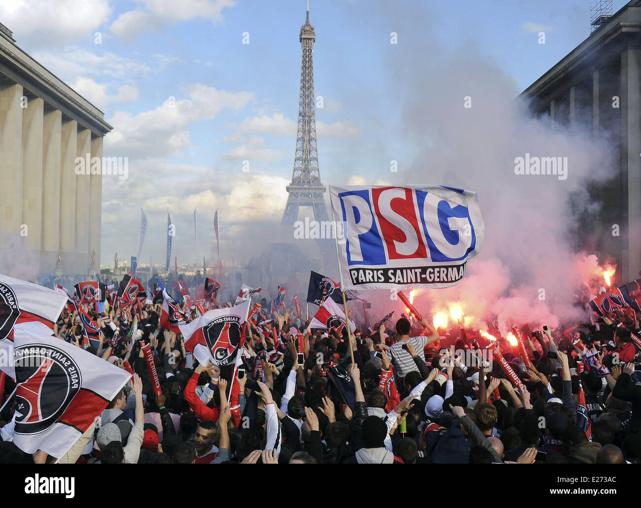 Paris Saint Germain PSG Supporters Descend On The Trocadero To Paris Saint Germain PSG Supporters Descend On The Trocadero To