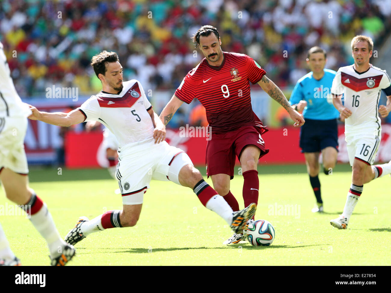 Savador, Brazil. 16th June, 2014. World Cup finals 2014. Germany versus Portugal. Almeyda and Hummels challenge on the top of the box Credit:  Action Plus Sports/Alamy Live News Stock Photo