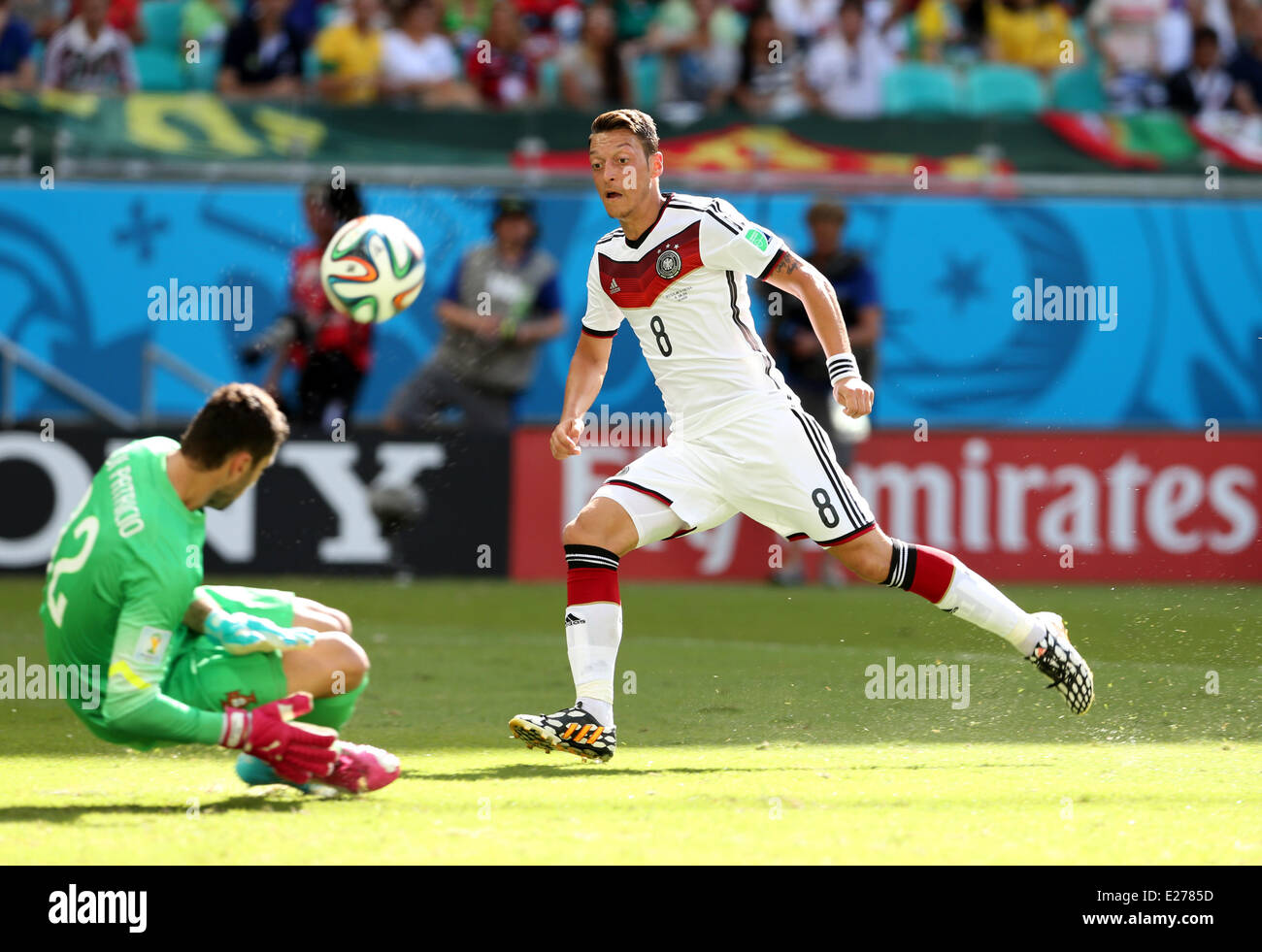 Savador, Brazil. 16th June, 2014. World Cup finals 2014. Germany versus Portugal. Ozil has this chance saved by Portugal goalkeeper Rui Patricio Credit:  Action Plus Sports/Alamy Live News Stock Photo