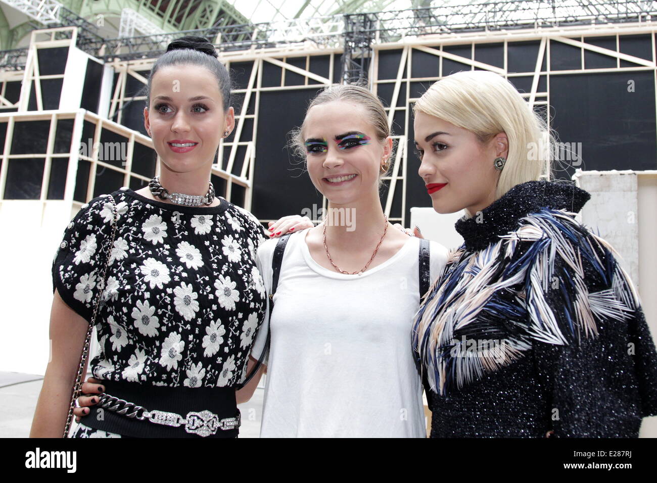Paris Fashion Week Ready to Wear Spring/Summer 2014 - Chanel - Inside ...