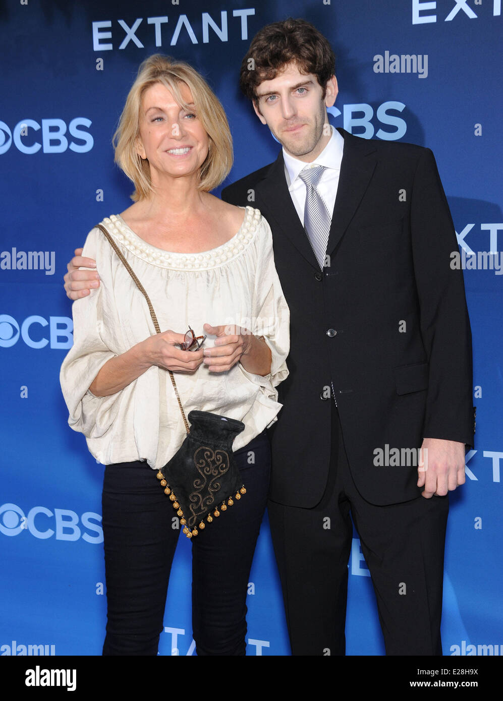 Sabryn Genet foto Katharine Ross pictures