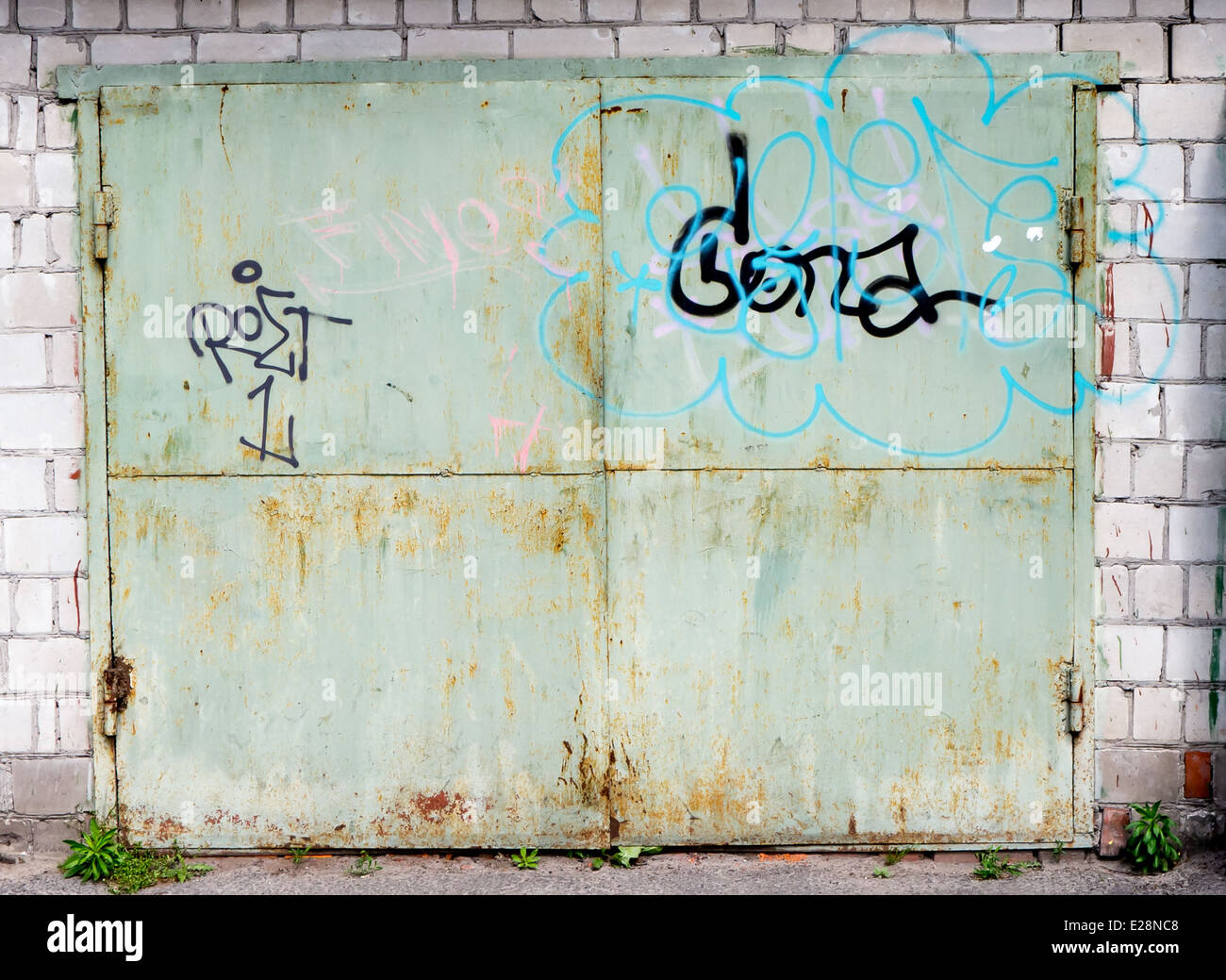 GOMEL, BELARUS - MAY 14 : Street art by unidentified artist on May 14, 2014 in Gomel, Belarus. Stock Photo