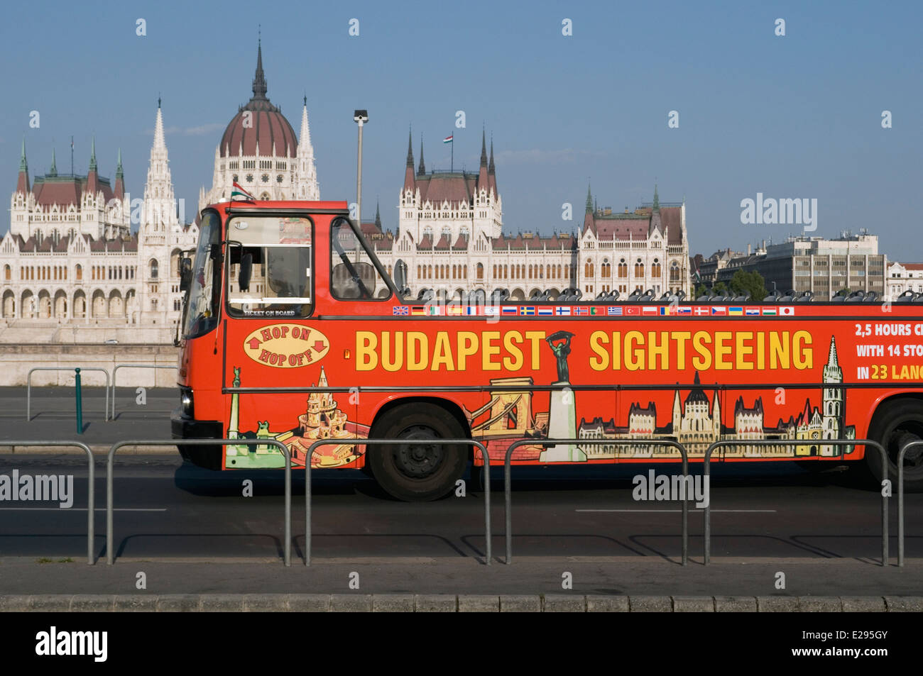 Sightseeing Tour Bus Budapest Hungary Stock Photo Alamy Sightseeing Tour Bus Budapest Hungary Stock Photo Alamy