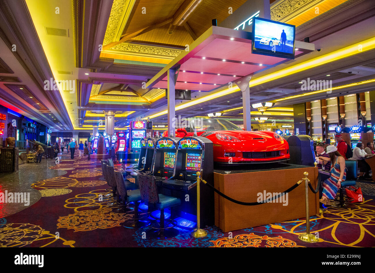 The interior of Mandalay Bay resort in Las Vegas Stock Photo - Alamy