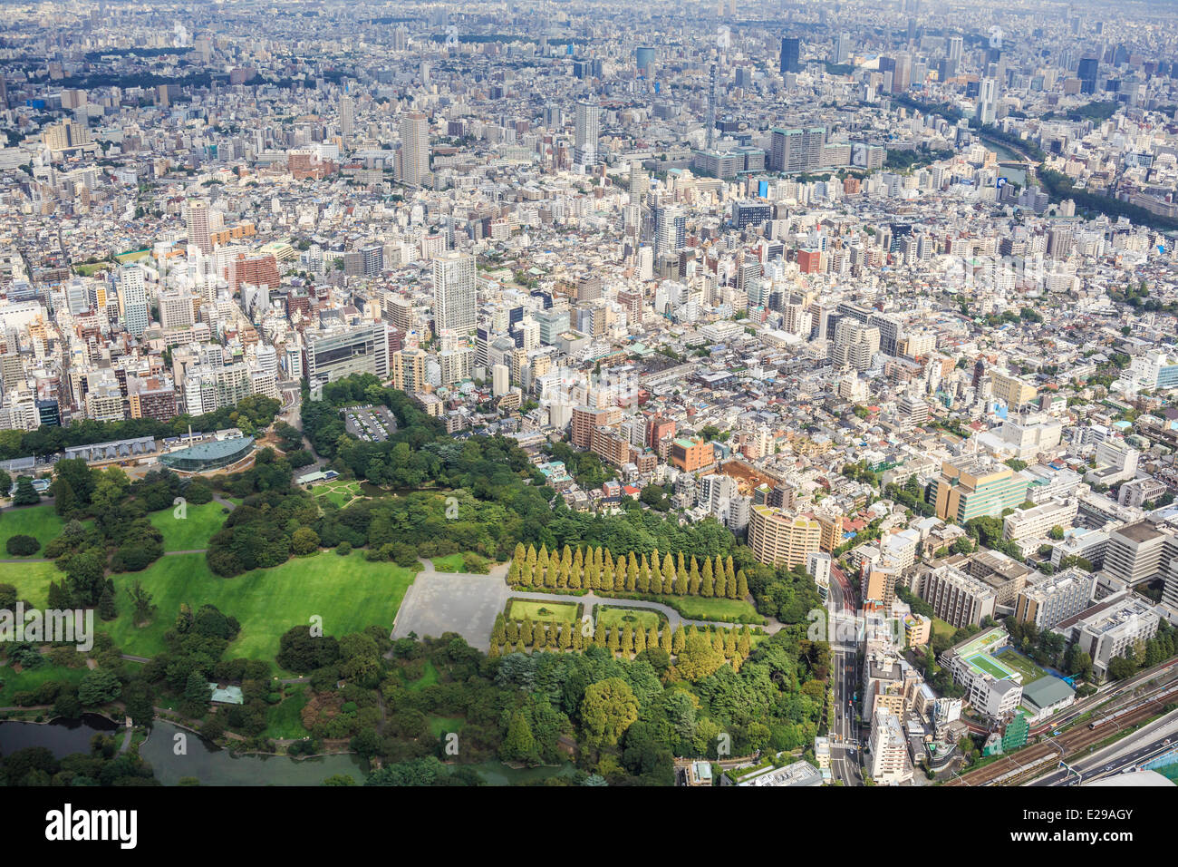 Shinjuku Gyoen National Garden, Tokyo, Japan Stock Photo - Alamy