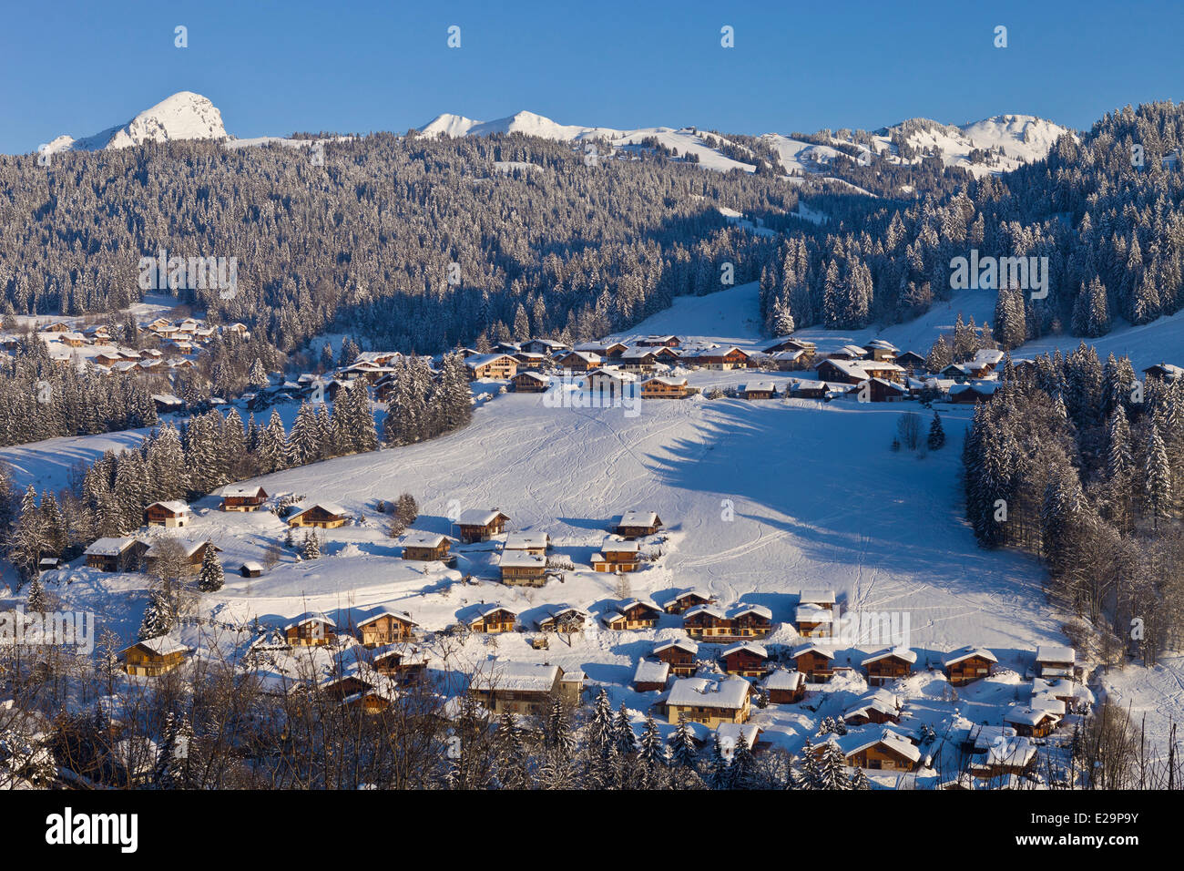 France, Haute Savoie, Domaine des Portes du Soleil skiing area, Les Gets Stock Photo