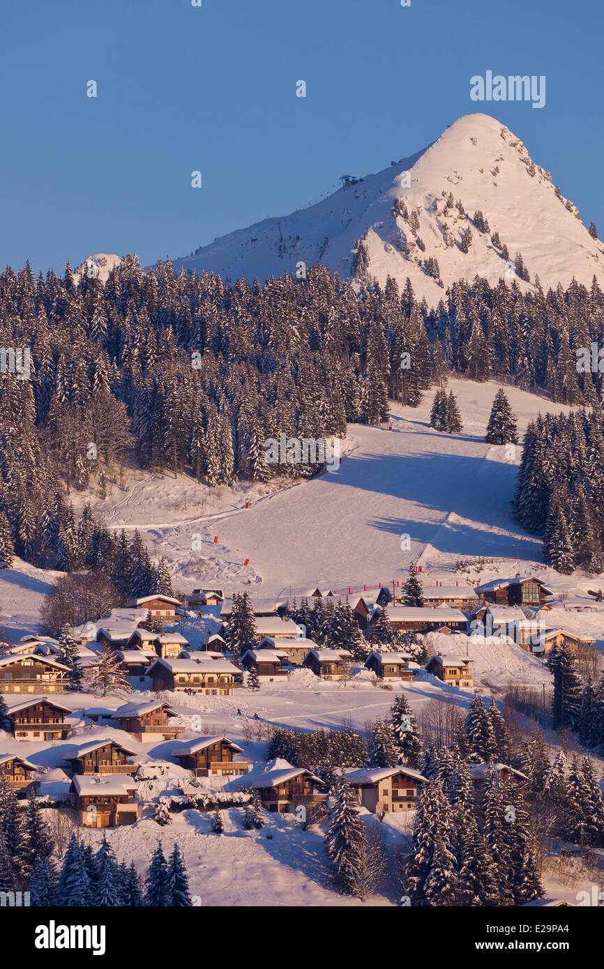 France, Haute Savoie, Domaine des Portes du Soleil skiing area, Les Gets Stock Photo