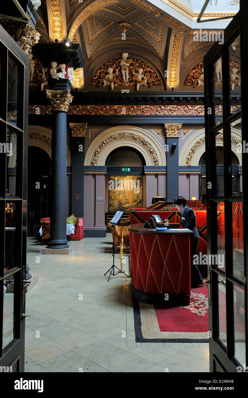 United Kingdom, Northern Ireland, Belfast, the restaurant of The Merchant Hotel in the Great Hall of a former bank Stock Photo