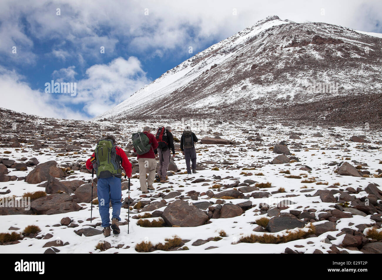 Bolivia, Potosi department, Eduardo Avaroa Andean Fauna National Reserve, climbers in the ascent of volcano Licancabur Stock Photo