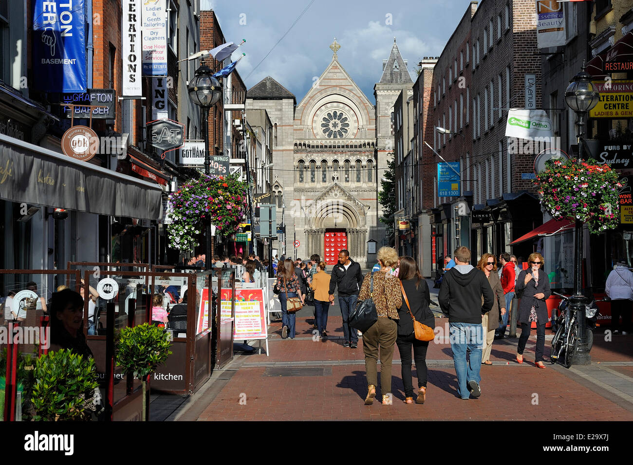 Dublin people hires stock photography and images Alamy