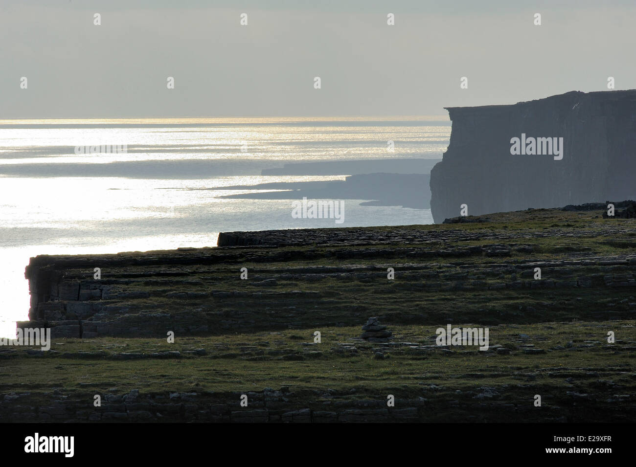 Dun aengus sunset hi-res stock photography and images - Alamy
