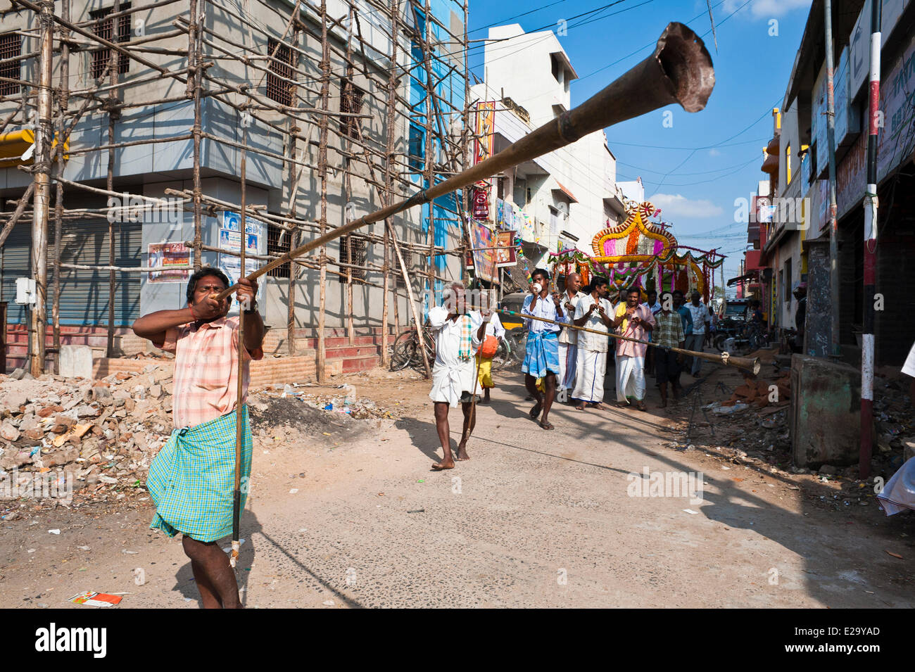 India, Tamil Nadu State, Kanchipuram, funeral procession Stock Photo