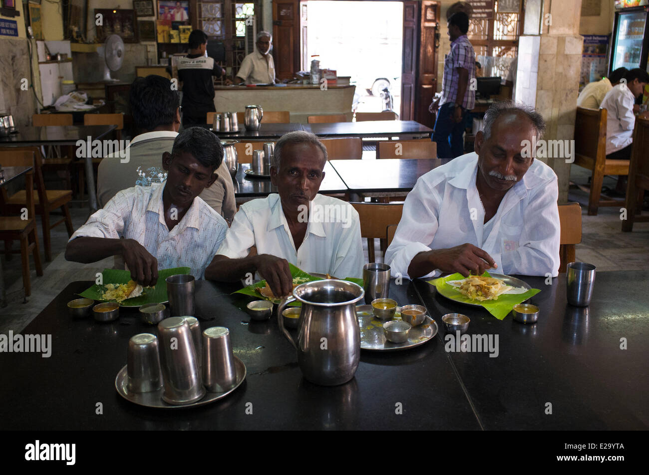India, Tamil Nadu State, Mahabalipuram, a typical tamil restaurant where we eat with fingers on a banana lief Stock Photo
