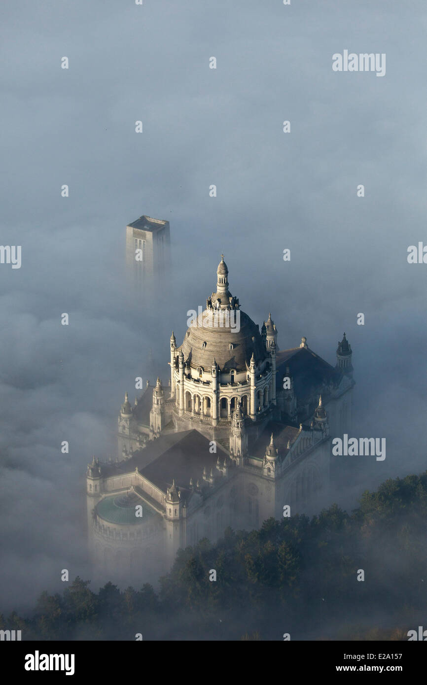 Lisieux Basilica High Resolution Stock Photography and Images - Alamy