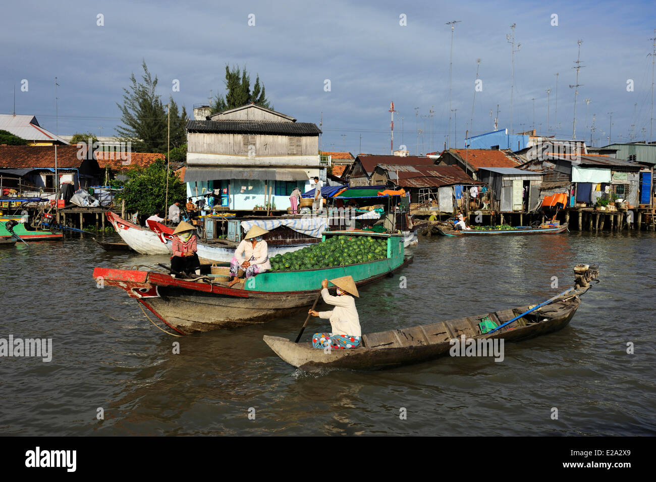 Vietnam, Tien Giang province, Cai Be, floating market wholesale and retail fruit and vegetables market Stock Photo