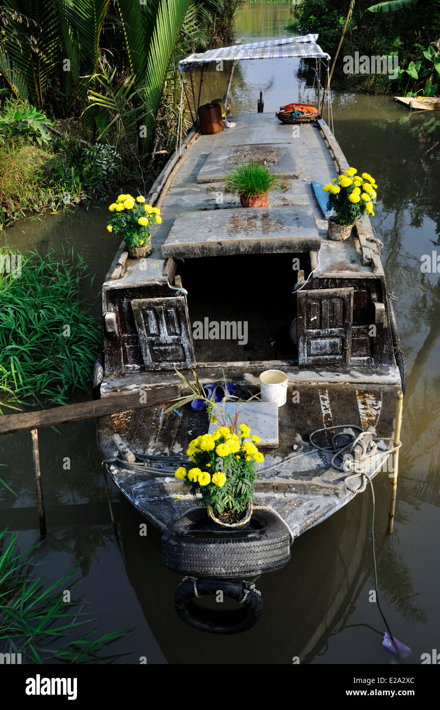 Vietnam, Can Tho province, Mekong delta, Can Tho, a boat on a chanel Stock Photo