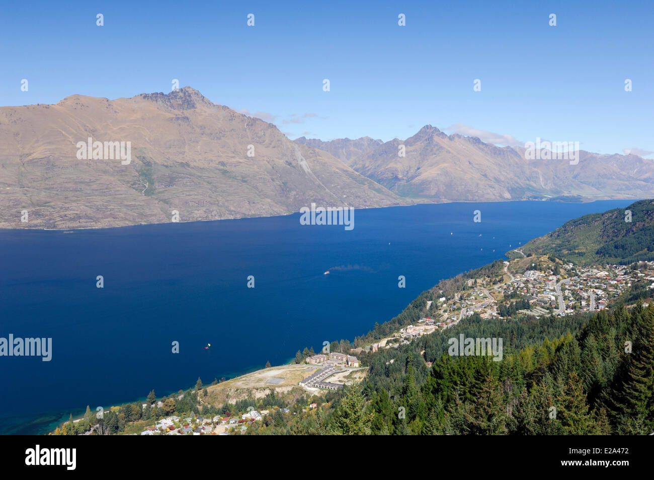 New Zealand, South Island, Region of Otago, Queenstown, Wakatipu Lake ...