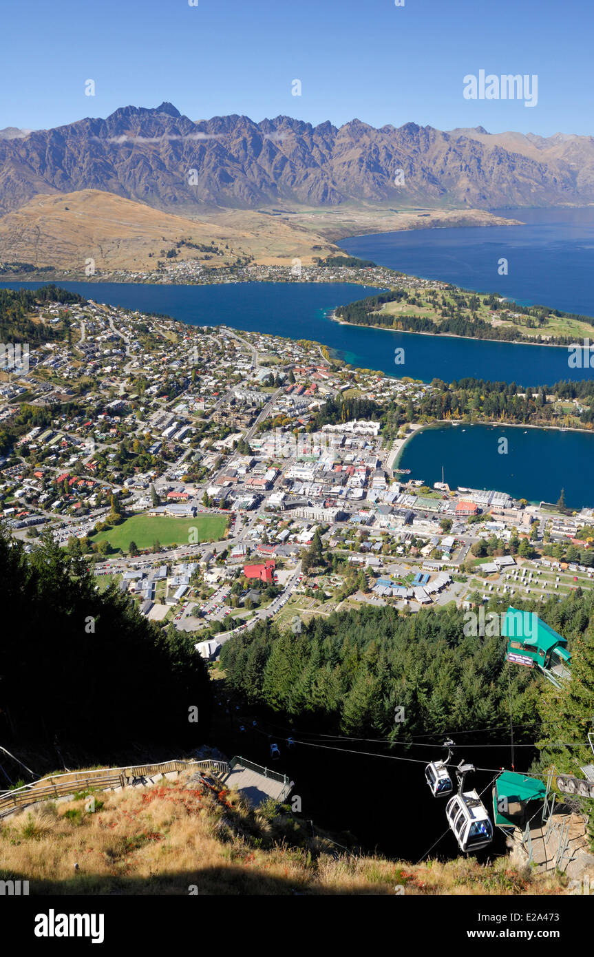 New Zealand, South Island, Region of Otago, Queenstown, Wakatipu Lake ...