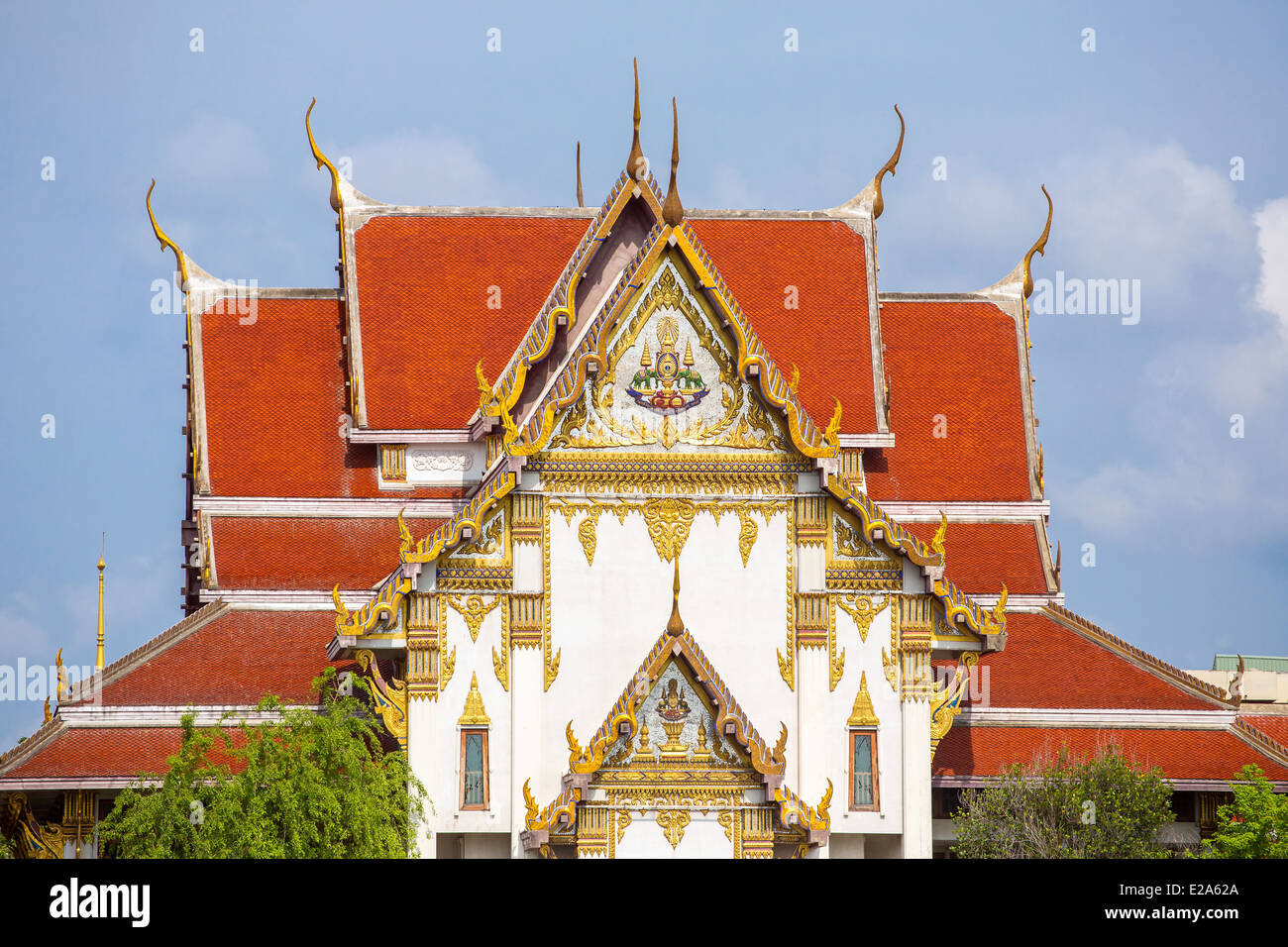 Buddhist temple in Bangkok, Thailand Stock Photo - Alamy