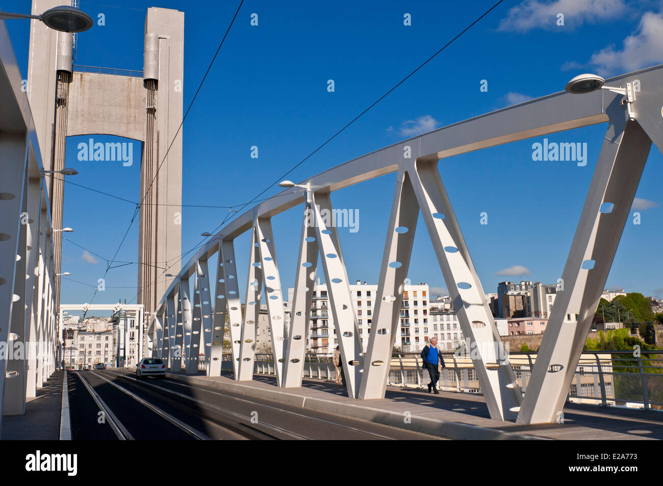 France, Finistere, Brest, the new Recouvrance bridge span is a lift bridge that crosses the Penfeld river Stock Photo