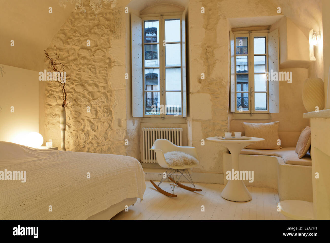 France, Haute Savoie, Annecy, hosts' apartments Un Lieu Unique, bedroom