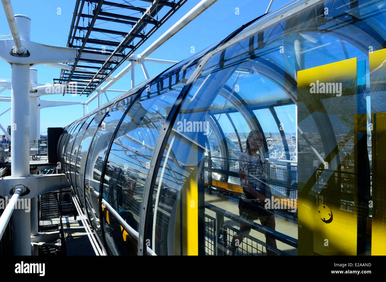 France, Paris, Pompidou Center or Beaubourg, architects Renzo Piano, Richard Rogers and Gianfranco Franchini, the panoramic top Stock Photo