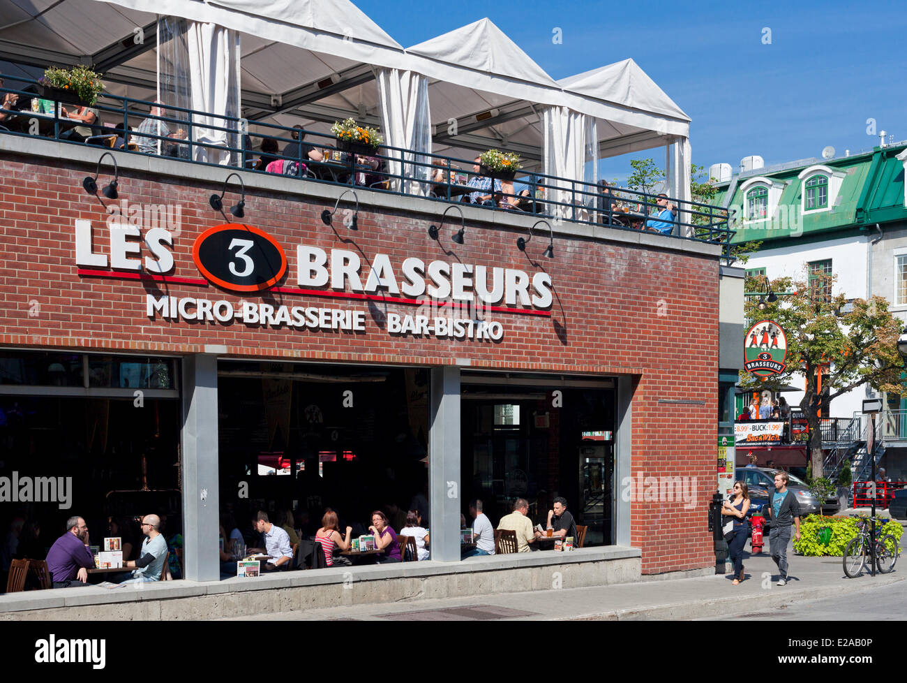Canada, Quebec Province, Montreal, Latin Quarter, Rue Saint Denis, the restaurant bar The Three Brewers Stock Photo