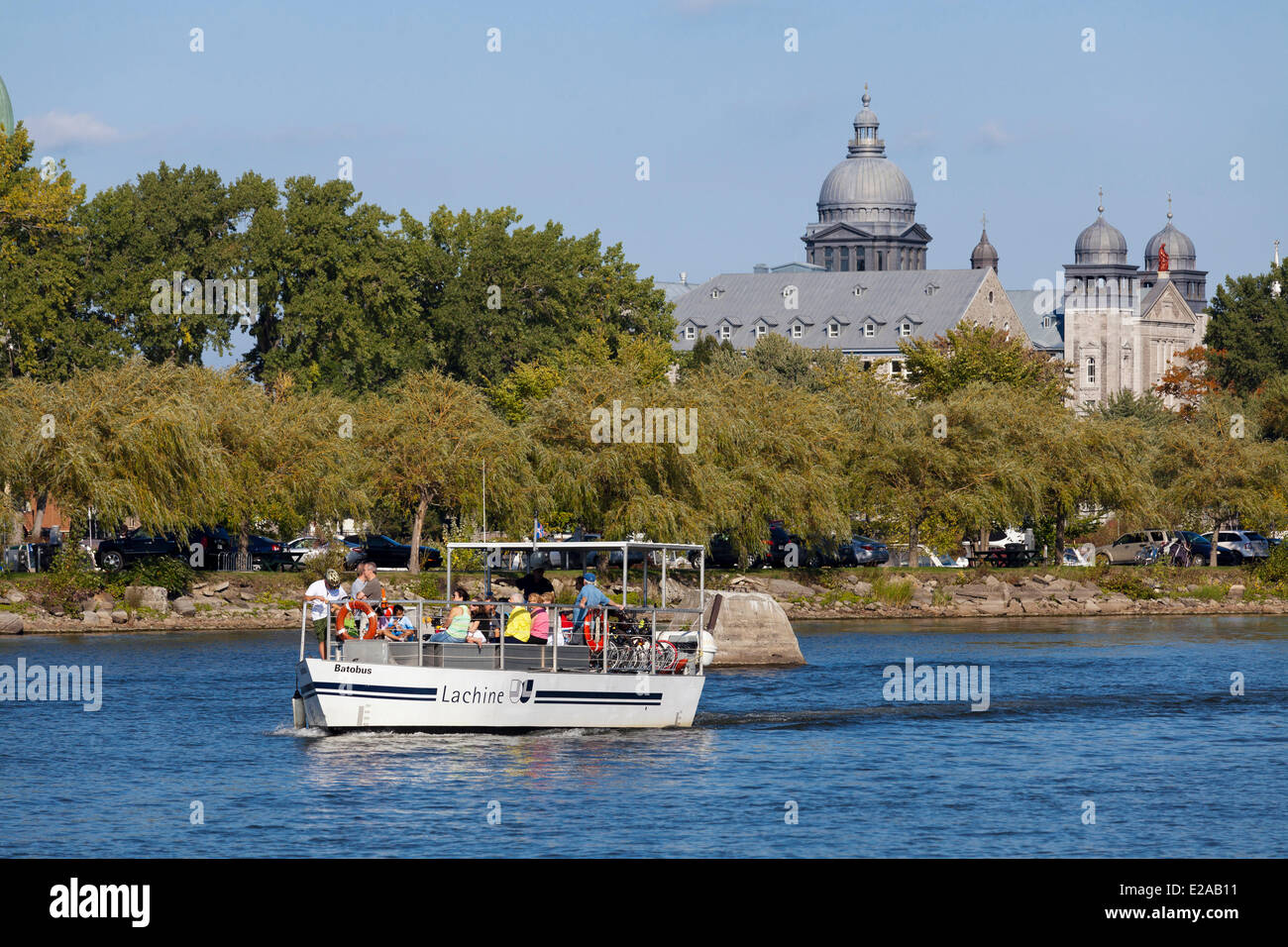 Canada, Quebec Province, Montreal, Lachine, Rene Levesque Park, small boat cruise on the canal Stock Photo