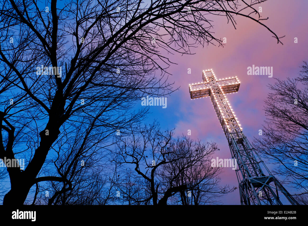 Canada, Quebec Province, Montreal, the lighted cross on Mount Royal Stock Photo