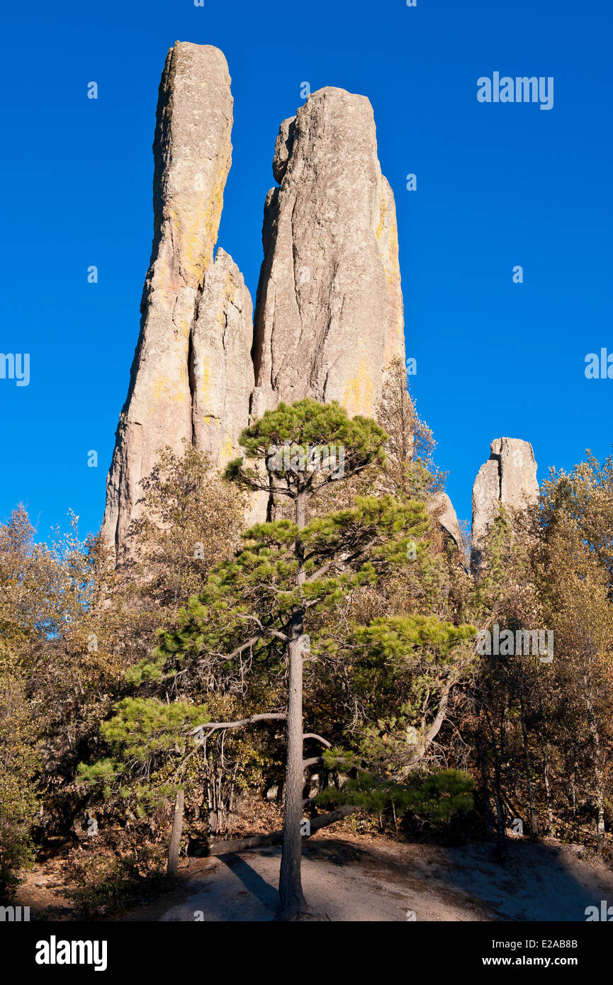 Mexico chihuahua state rock formations hi-res stock photography and ...