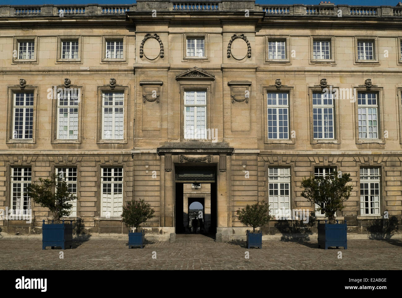 Compiegne Palace Hi-res Stock Photography And Images - Alamy