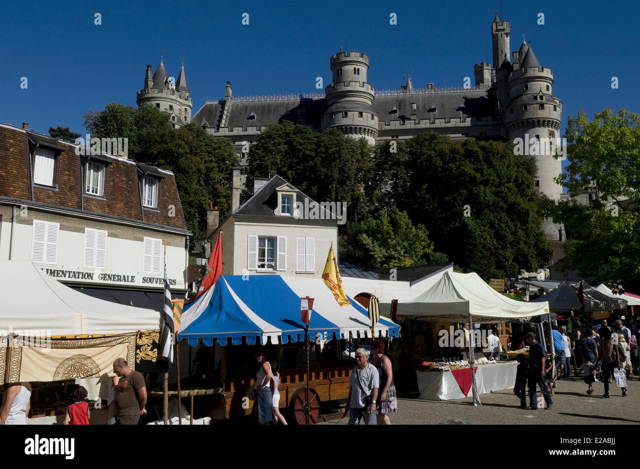 France, Oise, Pierrefonds, in Compiegne Forest, Medieval Festival from ...