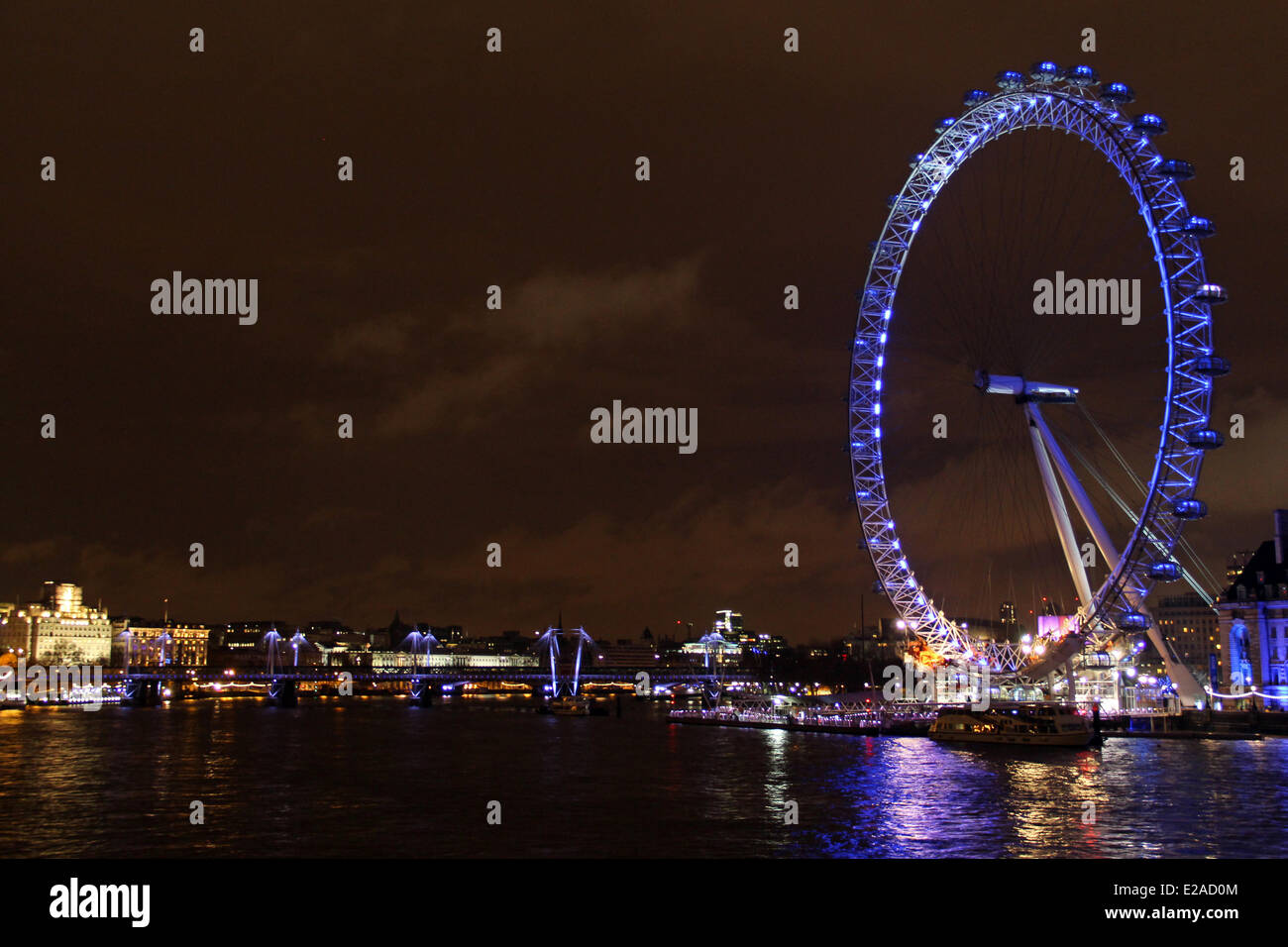 London: Ferris wheel 'London Eye' on the banks of the River Thames Stock Photo