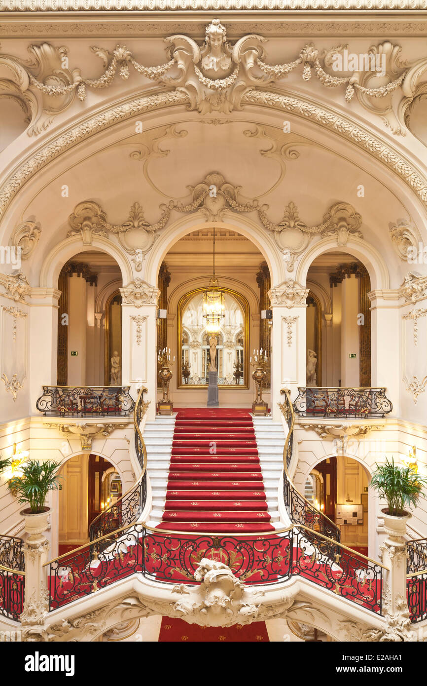 Spain, Madrid, Calle Alcala, Madrid Casino club founded in 1836 and installed in this building opened in 1910, large hall Stock Photo