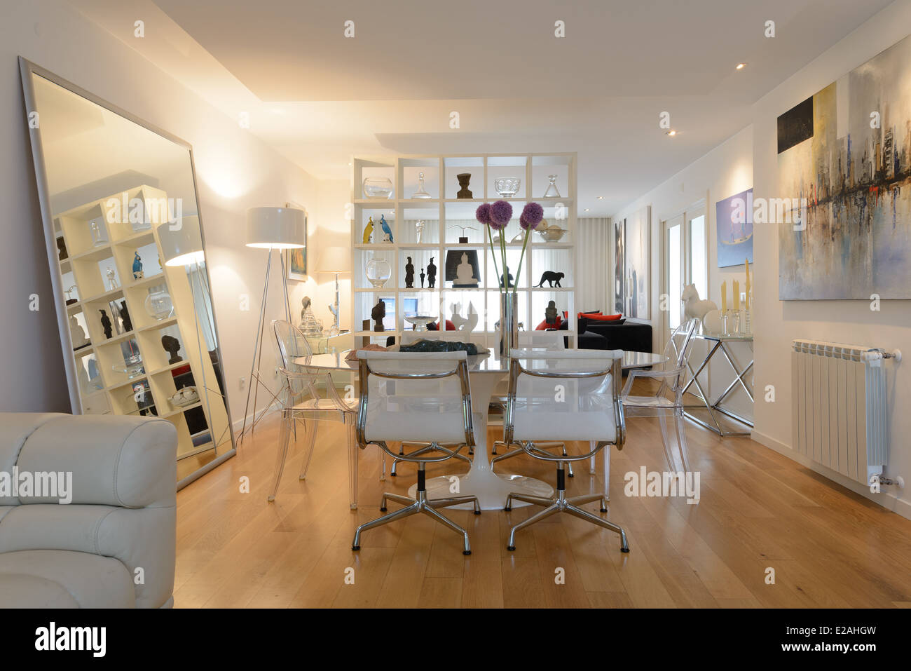 Dining room table and chairs in a modern and contemporary interior ...