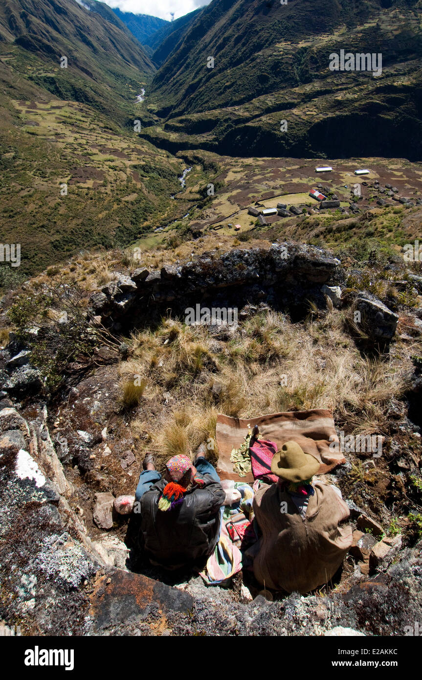 Peru, Carabaya Cordillera, Sinakara Range, Cuzco Province, Q'ero indigenous people, the ultimate descendants of Incas, Hatun Stock Photo