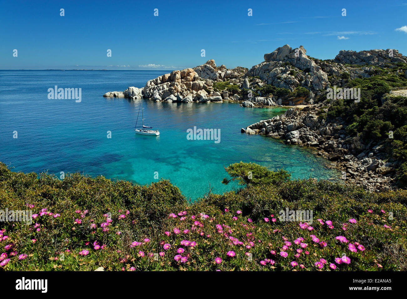 Italy, Sardinia, Olbia Tempio Province, Santa Teresa Gallura, Capo Testa, granite peninsula overlooking the Strait of Bonifacio Stock Photo