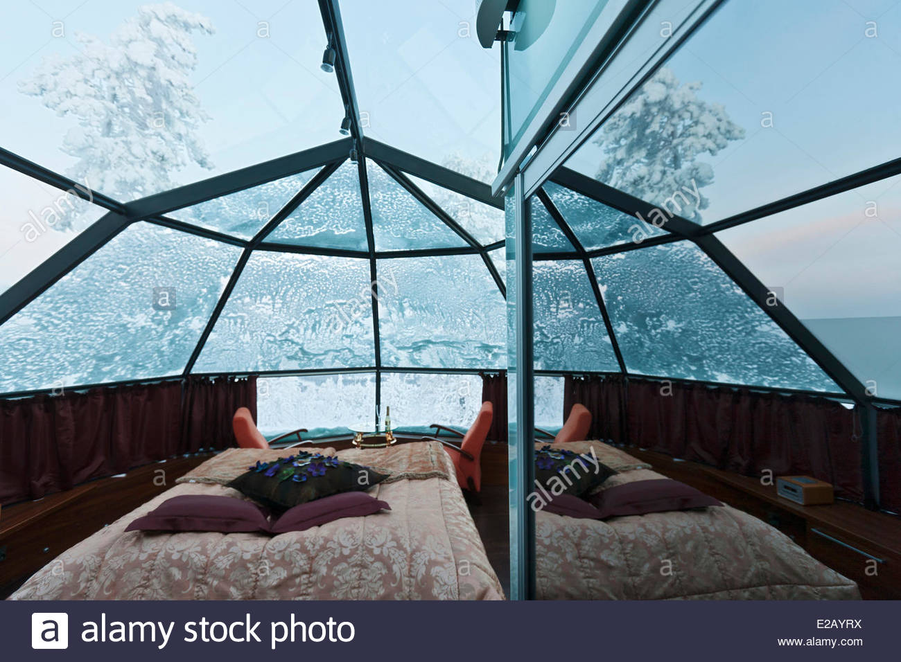 Glass Igloo Stock Photos & Glass Igloo Stock Images Alamy